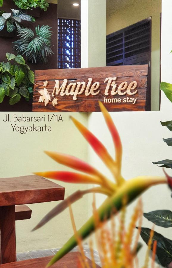 Maple Tree Homestay Maguwo Exterior foto
