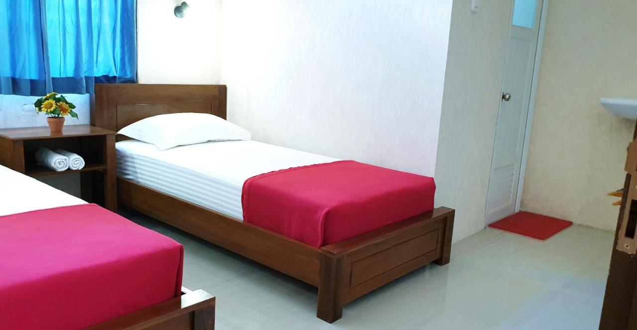 Maple Tree Homestay Maguwo Exterior foto