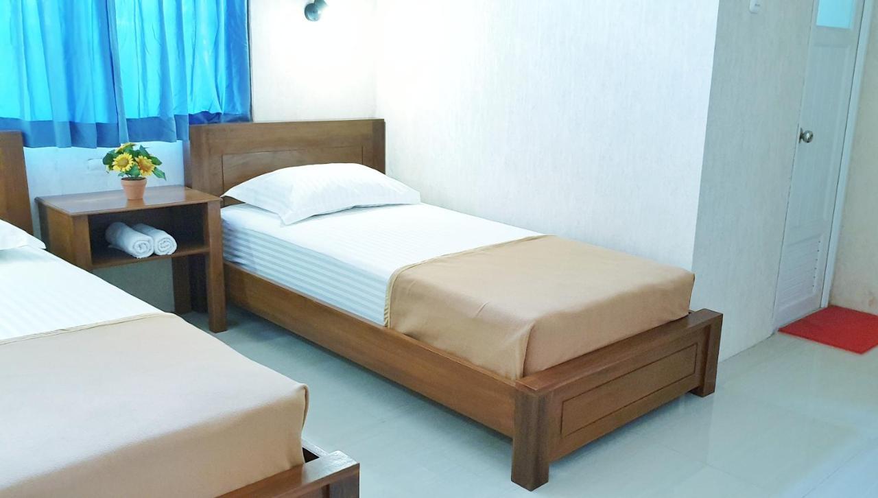 Maple Tree Homestay Maguwo Exterior foto
