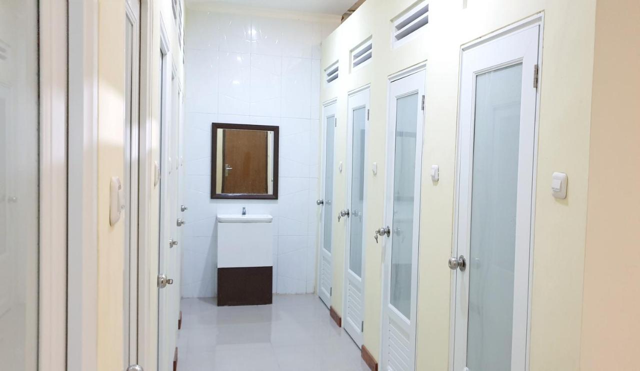 Maple Tree Homestay Maguwo Exterior foto