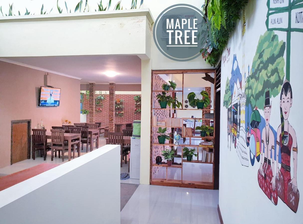 Maple Tree Homestay Maguwo Exterior foto